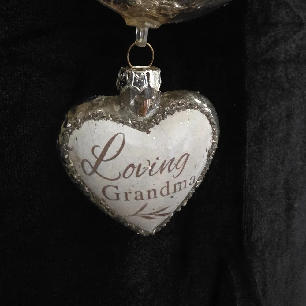 Demdaco Blown Glass Bird Ornament Loving Grandma Dangle Heart Mercantile in Box